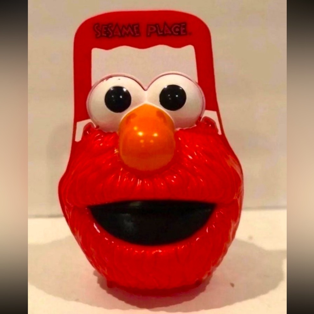Vintage Sesame place elmo carry box
